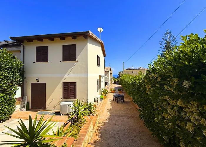 12 Minutes Walk From Delle Rotonde * Тропея