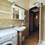 Daire 12 Minutes Walk From Delle Rotonde