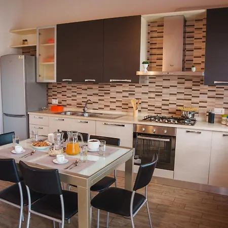 12 Minutes Walk From Delle Rotonde Appartamento Tropea