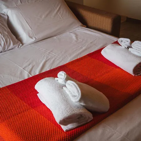 Apartament 12 Minutes Walk From Delle Rotonde *