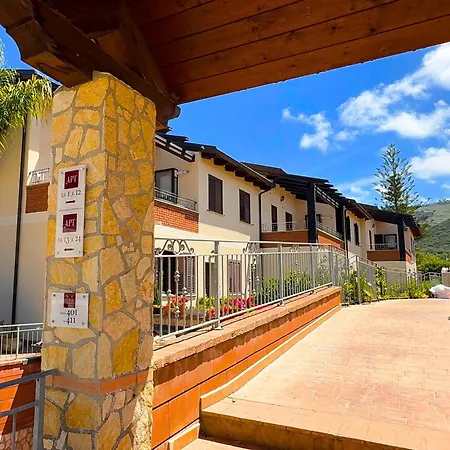 12 Minutes Walk From Delle Rotonde Appartamento