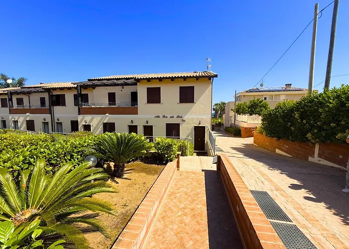 12 Minutes Walk From Delle Rotonde *